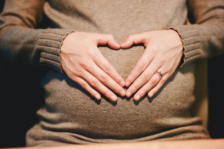 Sanjati trudnoću – što znači i može li se smisleno objasniti?