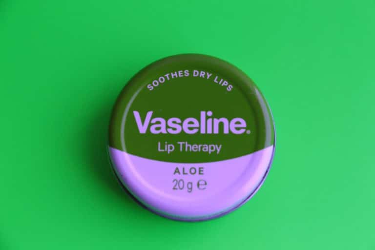 Vazelin – koje su njegove dobrobiti za kožu?