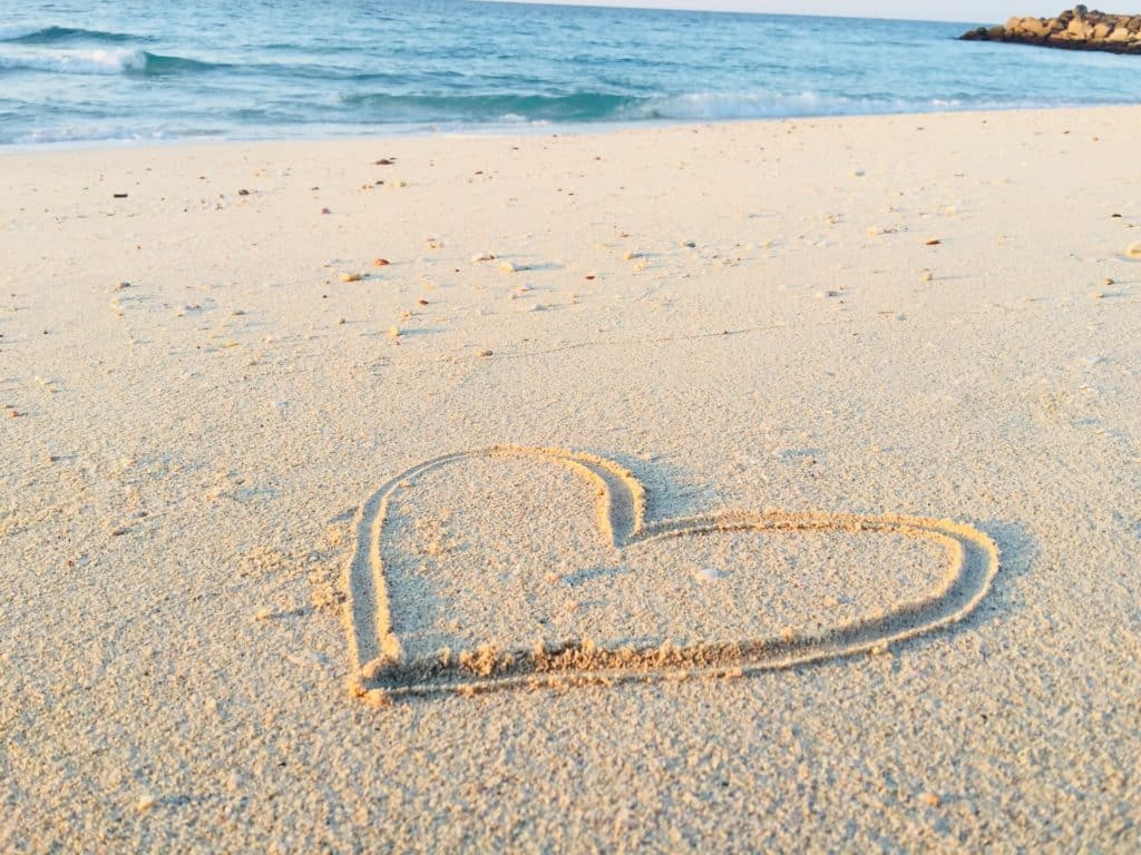 srce na pijesku